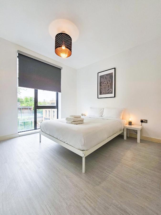 Centrally Located Spacious Flat Near Canary Wharf London Exteriör bild