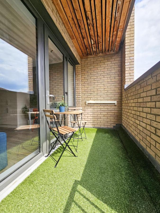 Centrally Located Spacious Flat Near Canary Wharf London Exteriör bild